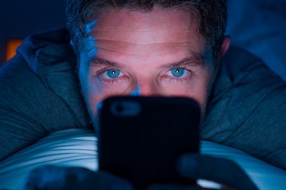 Proteja Sua Visão das Telas: Guia Completo de Proteção Ocular Digital